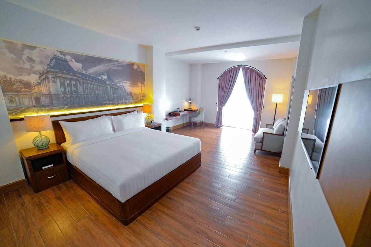 Hotel Carlito Tagaytay Тагайтай Экстерьер фото